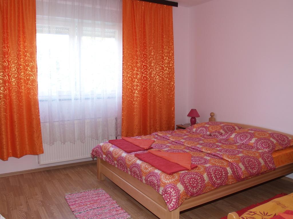 Rooms Zigic Korenica Phòng bức ảnh