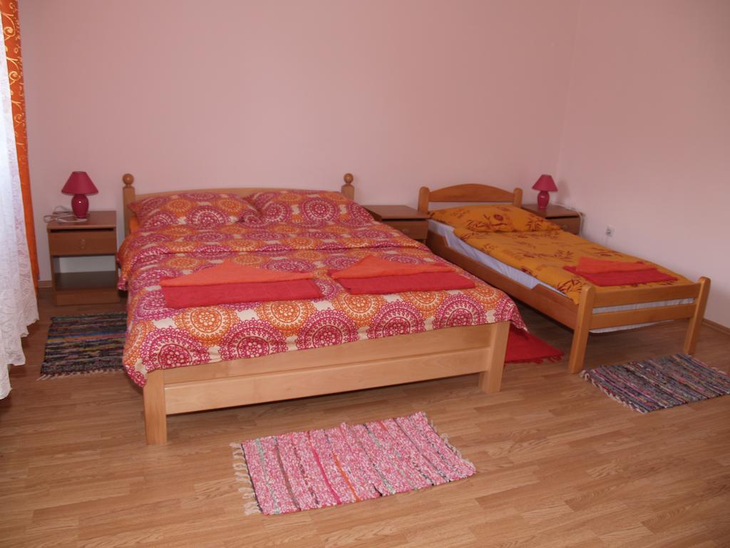 Rooms Zigic Korenica Phòng bức ảnh